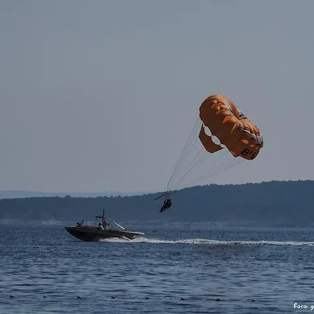 לינה וארוחת בוקר Petra ברלה