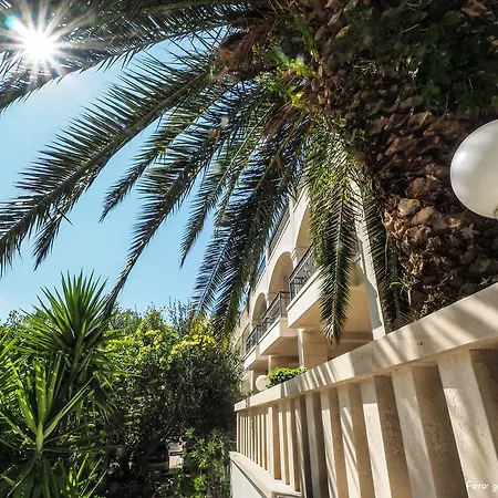 לינה וארוחת בוקר Petra