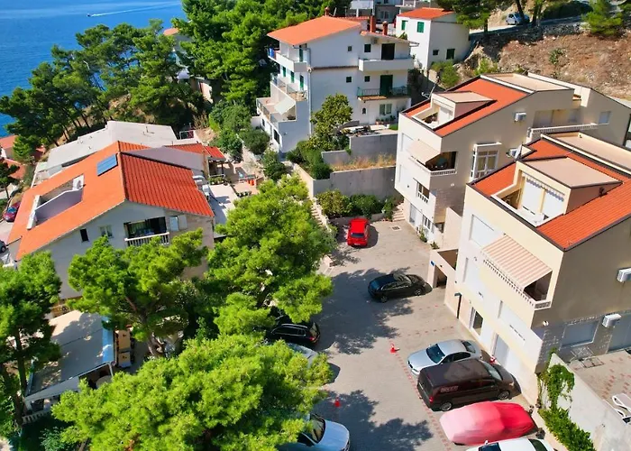 Petra Bed & Breakfast 3*